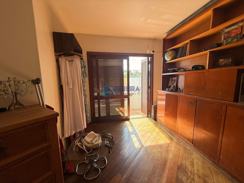 Casa central de 03 dormitórios: 9ª foto da galeria de imagens do imóvel