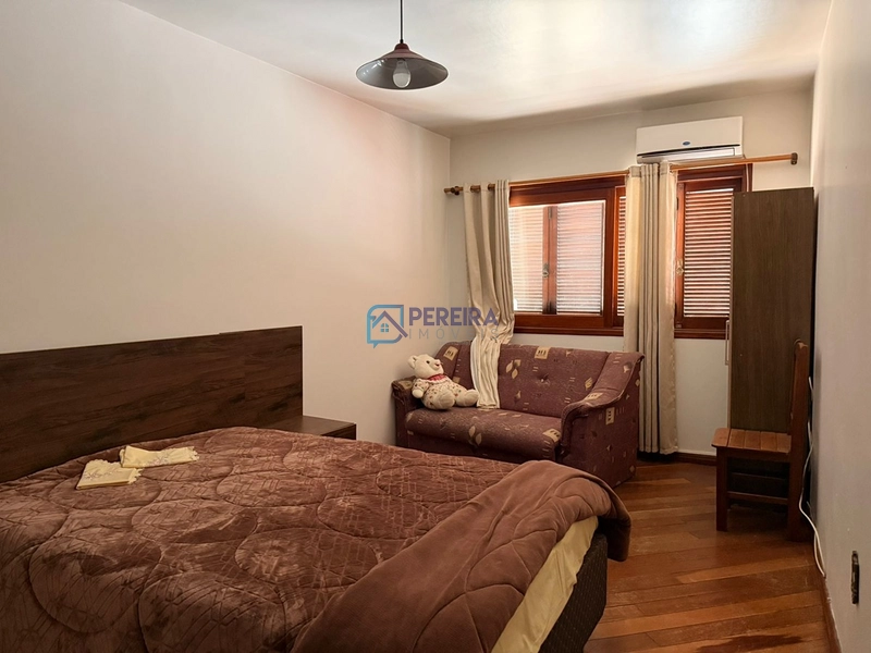 Casa central de 03 dormitórios: 13ª foto da galeria de imagens do imóvel