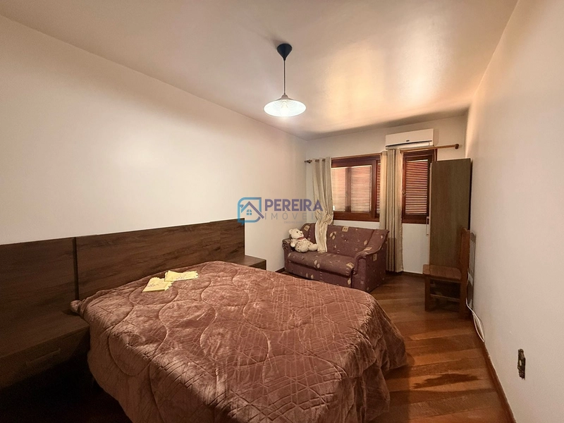 Casa central de 03 dormitórios: 11ª foto da galeria de imagens do imóvel