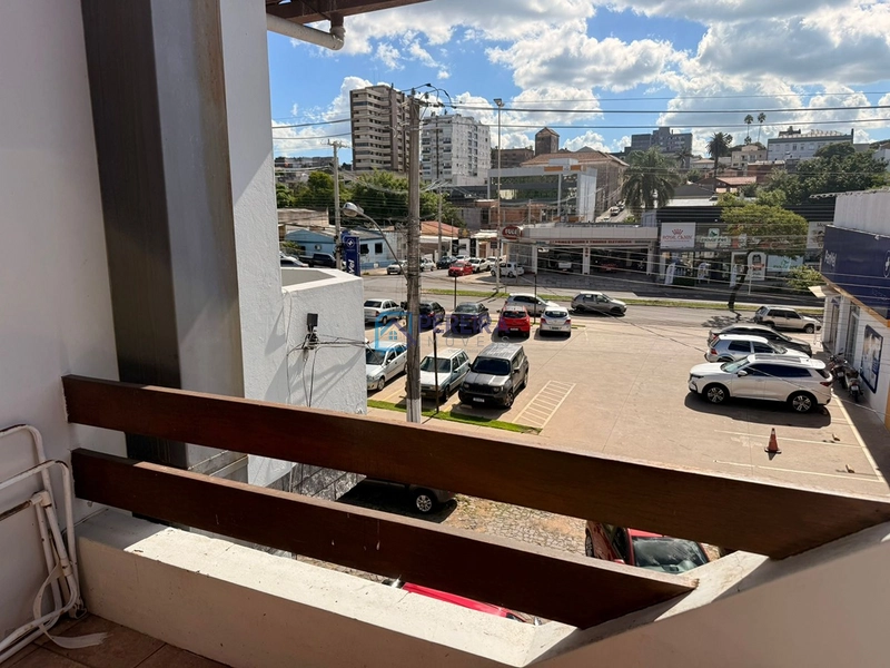 Casa central de 03 dormitórios: 2ª foto da galeria de imagens do imóvel