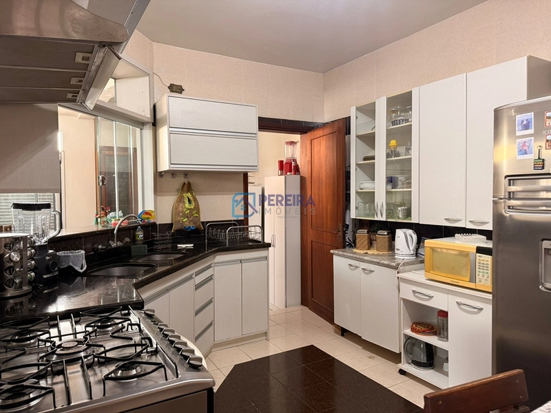 Casa central de 03 dormitórios: 23ª foto da galeria de imagens do imóvel