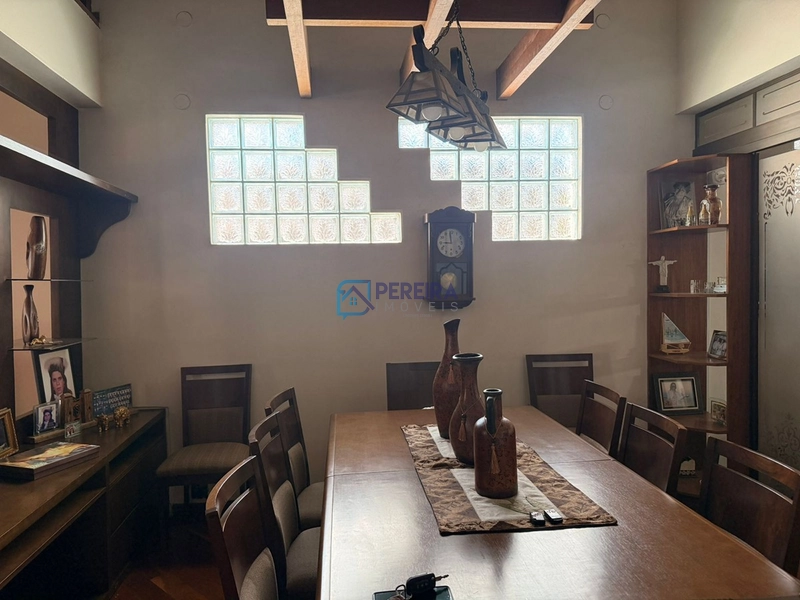 Casa central de 03 dormitórios: 24ª foto da galeria de imagens do imóvel