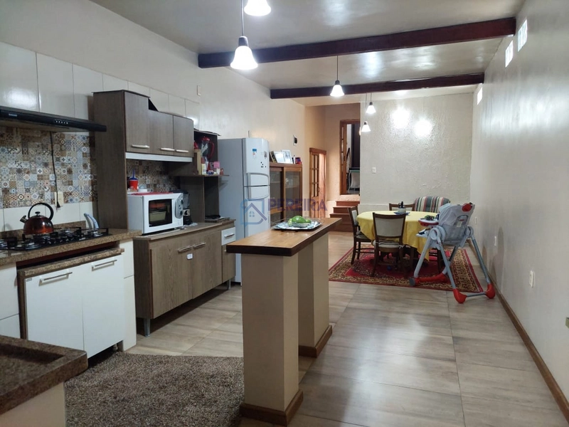 Casa com 03 dormitórios: 8ª foto da galeria de imagens do imóvel