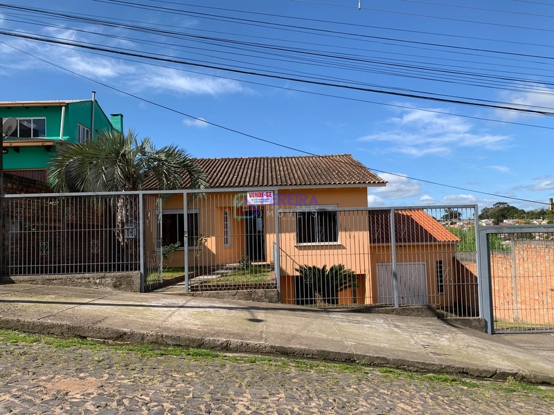 Casa impecável de 04 dormitórios na Severo de Abreu.: 47ª foto da galeria de imagens do imóvel