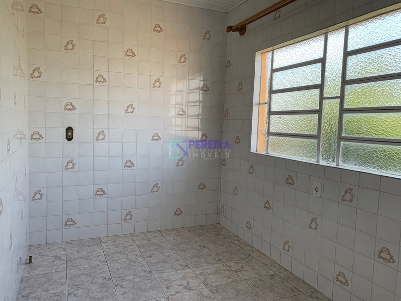 Casa impecável de 04 dormitórios na Severo de Abreu.: 15ª foto da galeria de imagens do imóvel