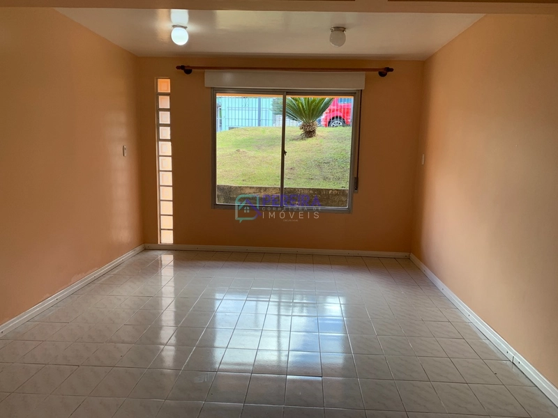 Casa impecável de 04 dormitórios na Severo de Abreu.: 28ª foto da galeria de imagens do imóvel