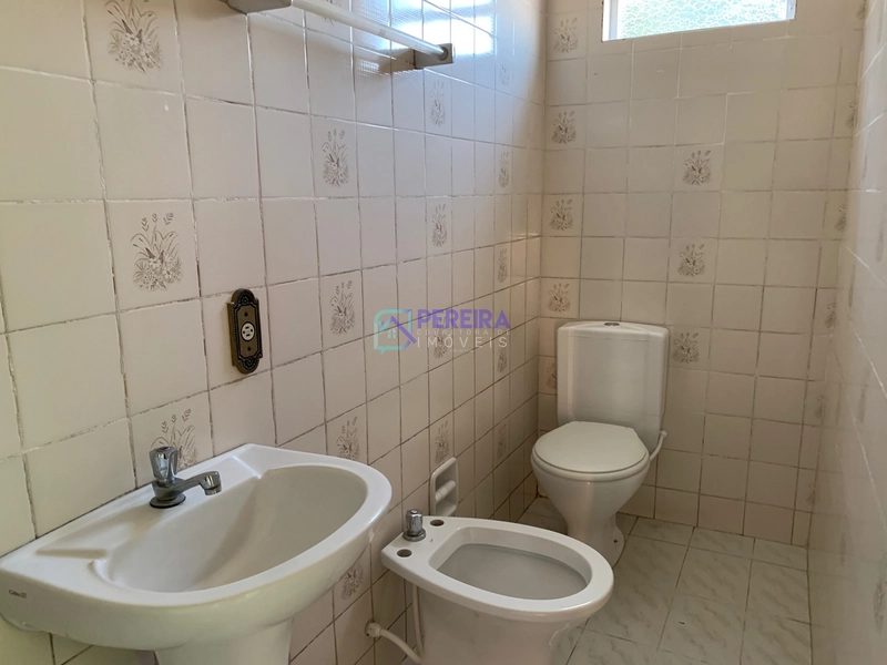 Casa impecável de 04 dormitórios na Severo de Abreu.: 34ª foto da galeria de imagens do imóvel