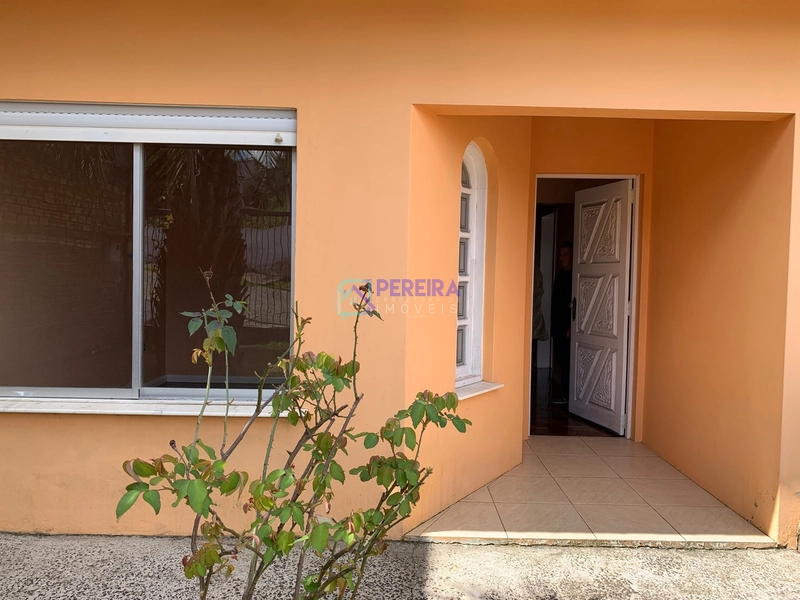 Casa impecável de 04 dormitórios na Severo de Abreu.: 3ª foto da galeria de imagens do imóvel