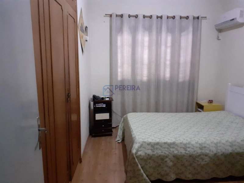 Casa de 04 dormitórios no centro.: 22ª foto da galeria de imagens do imóvel