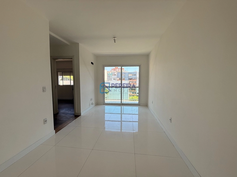 Apartamento de 02 dormitórios no Centro.: 2ª foto da galeria de imagens do imóvel