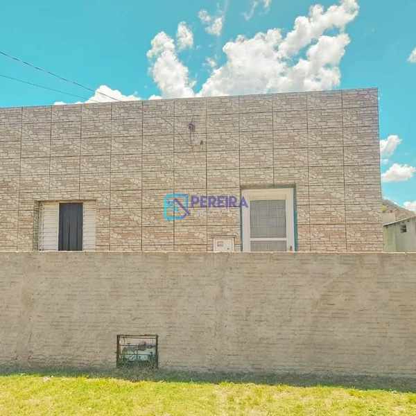 Casa de 02 dormitórios no Parque das Águas.: 1ª foto da galeria de imagens do imóvel
