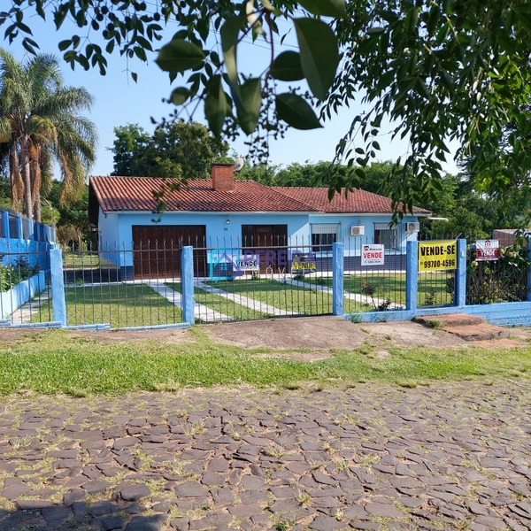 Casa térrea com 03 dormitórios.: 1ª foto da galeria de imagens do imóvel