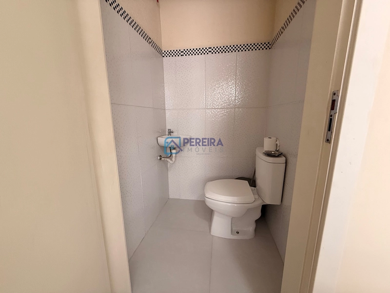 Casa no centro com 02 dormitórios: 20ª foto da galeria de imagens do imóvel