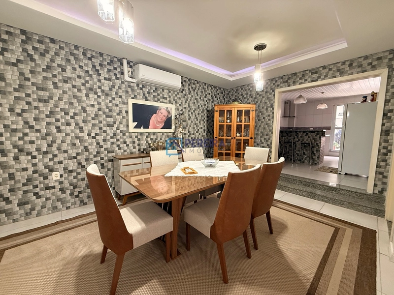 Casa no centro com 02 dormitórios: 16ª foto da galeria de imagens do imóvel