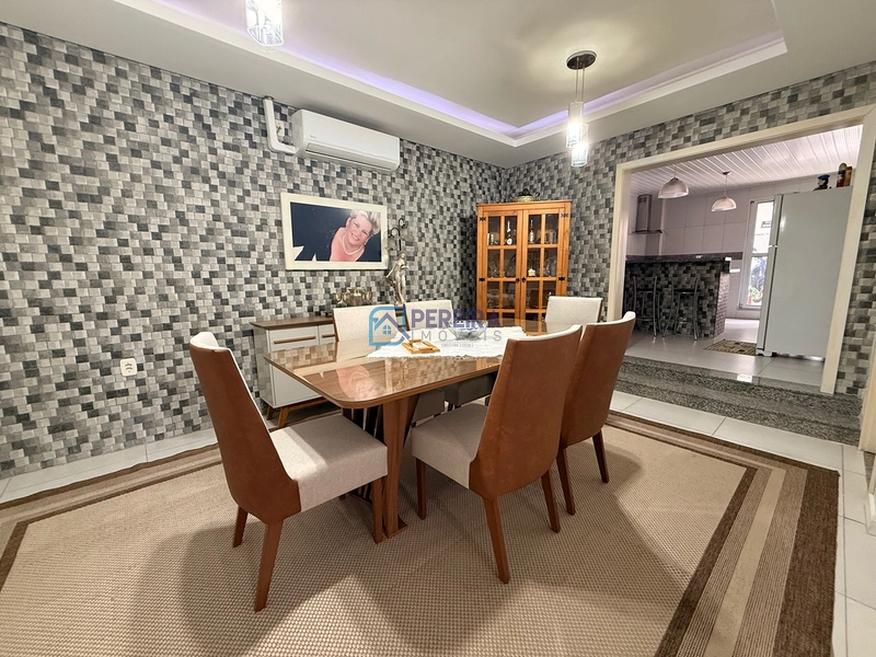 Casa no centro com 02 dormitórios: 17ª foto da galeria de imagens do imóvel