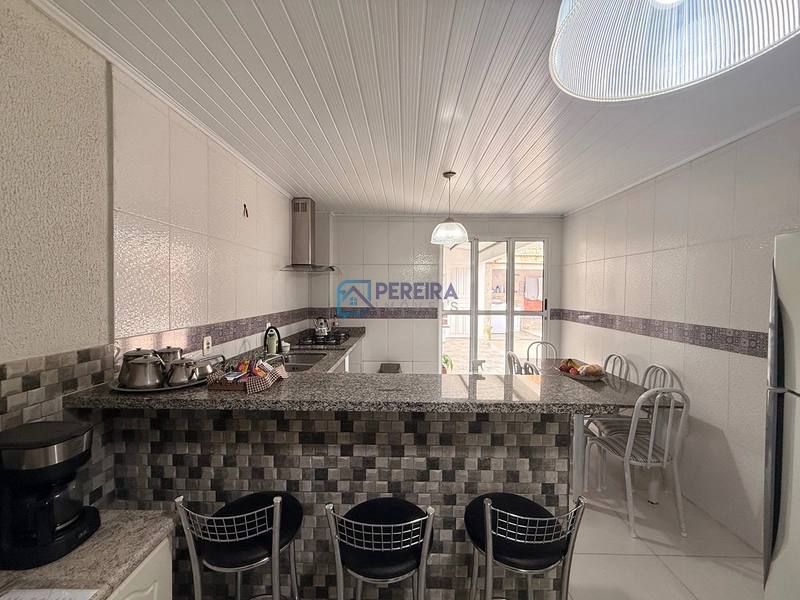 Casa no centro com 02 dormitórios: 5ª foto da galeria de imagens do imóvel