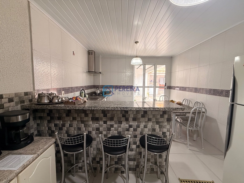 Casa no centro com 02 dormitórios: 6ª foto da galeria de imagens do imóvel