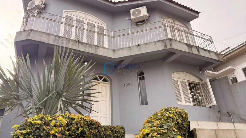 Casa alto padrão no centro de Santana do Livramento.: 2ª foto da galeria de imagens do imóvel