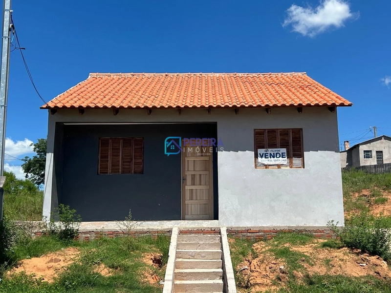 Casa de 02 dormitórios: 1ª foto da galeria de imagens do imóvel