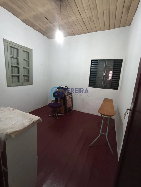 Casa no centro com 02 dormitórios. OPORTUNIDADE.: 6ª foto da galeria de imagens do imóvel