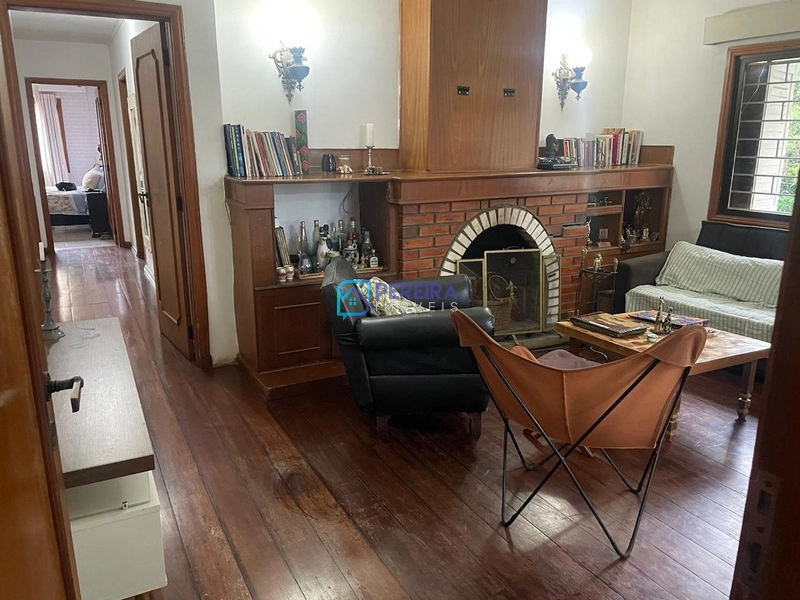 Casa com 03 suítes no Jardim Europa: 15ª foto da galeria de imagens do imóvel