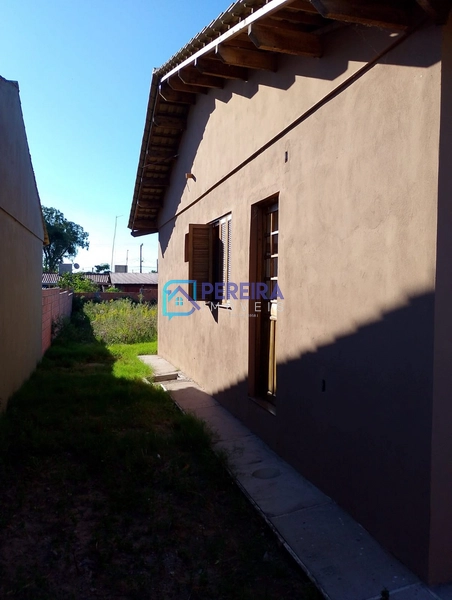 Casa com 02 dormitórios: 10ª foto da galeria de imagens do imóvel