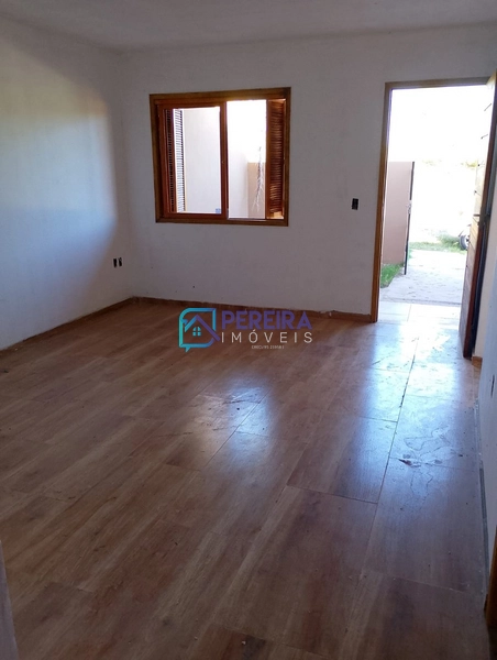 Casa com 02 dormitórios: 6ª foto da galeria de imagens do imóvel