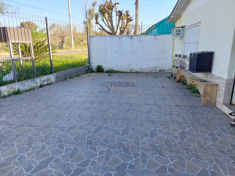 Casa com 03 dormitórios no bairro Carolina: 2ª foto da galeria de imagens do imóvel