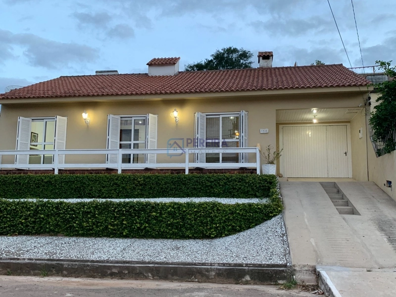Excelente casa com 03 dormitórios no bairro Umbu.: 3ª foto da galeria de imagens do imóvel