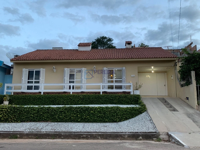 Excelente casa com 03 dormitórios no bairro Umbu.: 2ª foto da galeria de imagens do imóvel