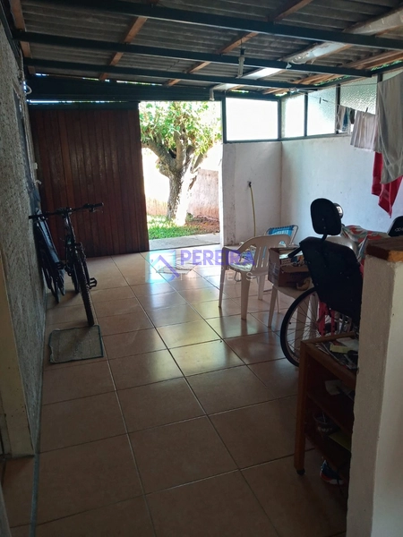 Duas casas com terreno de 720 m2.: 4ª foto da galeria de imagens do imóvel