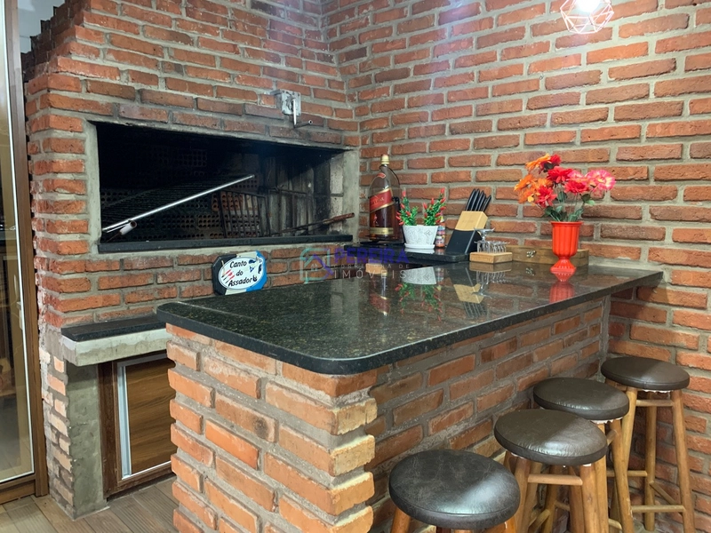 Linda casa de 03 dormitórios no Centro com piscina.: 28ª foto da galeria de imagens do imóvel