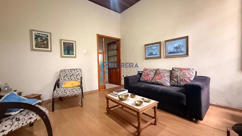 Casa de 02 dormitórios no centro.: 5ª foto da galeria de imagens do imóvel