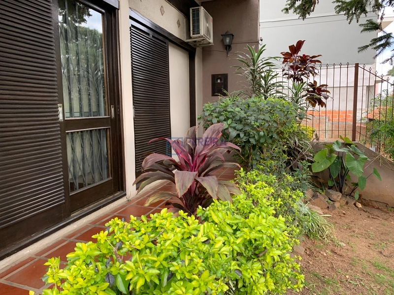 Casa no Centro com 3 dormitórios: 4ª foto da galeria de imagens do imóvel