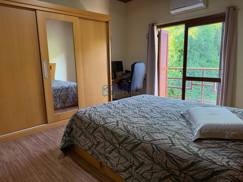 Casa de 04 dormitórios : 20ª foto da galeria de imagens do imóvel