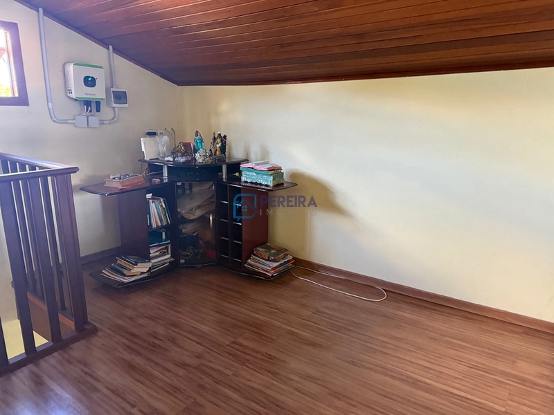 Casa de 04 dormitórios : 29ª foto da galeria de imagens do imóvel