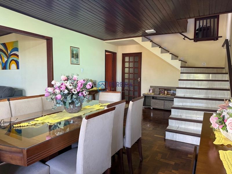 Casa de 04 dormitórios : 40ª foto da galeria de imagens do imóvel