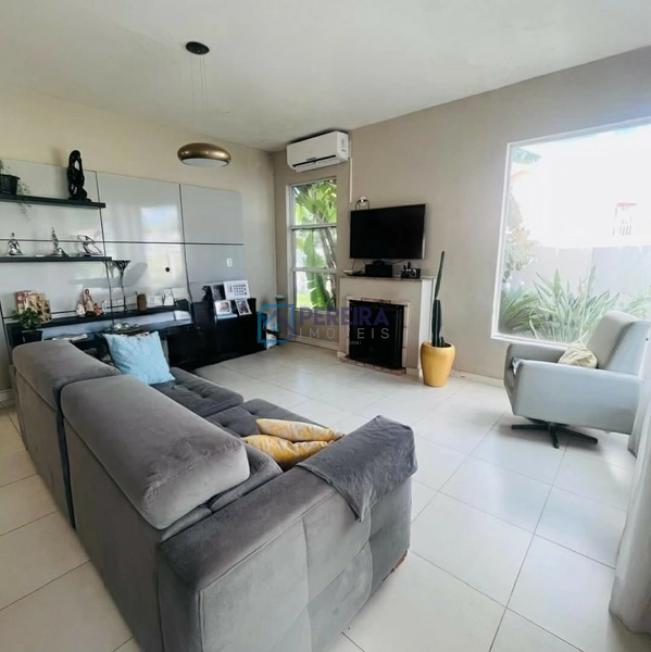 Excelente casa 03 dormitórios em São Gabriel.: 1ª foto da galeria de imagens do imóvel