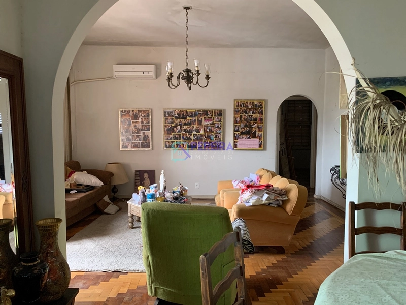 Apartamento de 02 dormitórios no Centro.: 1ª foto da galeria de imagens do imóvel