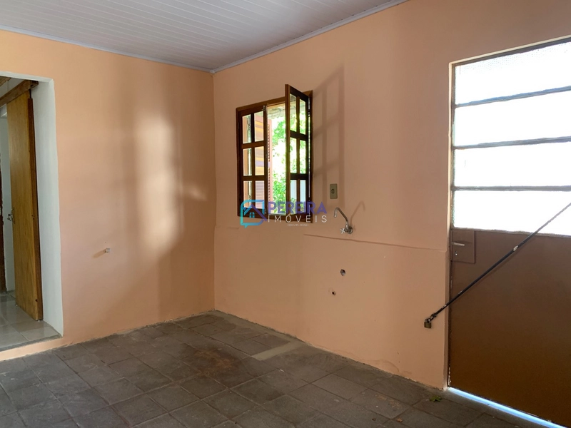 Casa de 02 dormitórios na Argiles: 7ª foto da galeria de imagens do imóvel