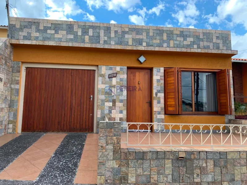 Casa de 2 dormitórios: 1ª foto da galeria de imagens do imóvel