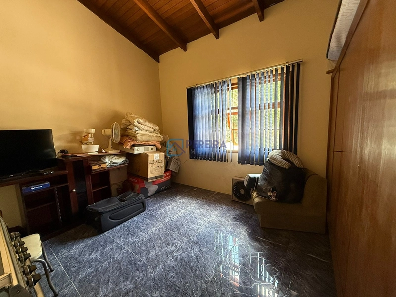 Casa Central de 03 dormitórios: 10ª foto da galeria de imagens do imóvel