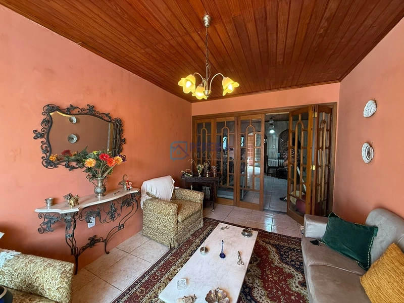 Casa Central de 03 dormitórios: 3ª foto da galeria de imagens do imóvel