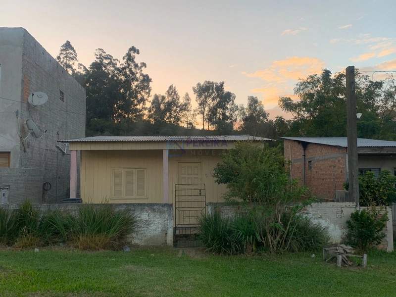 Casa de 02 dormitórios no bairro Jardins.: 2ª foto da galeria de imagens do imóvel