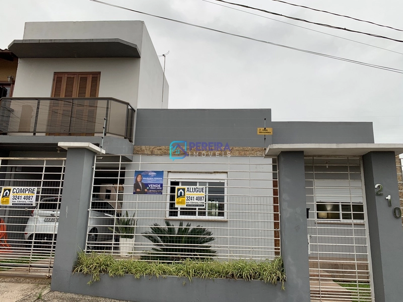 Casa de 03 dormitórios com piscina.: 3ª foto da galeria de imagens do imóvel