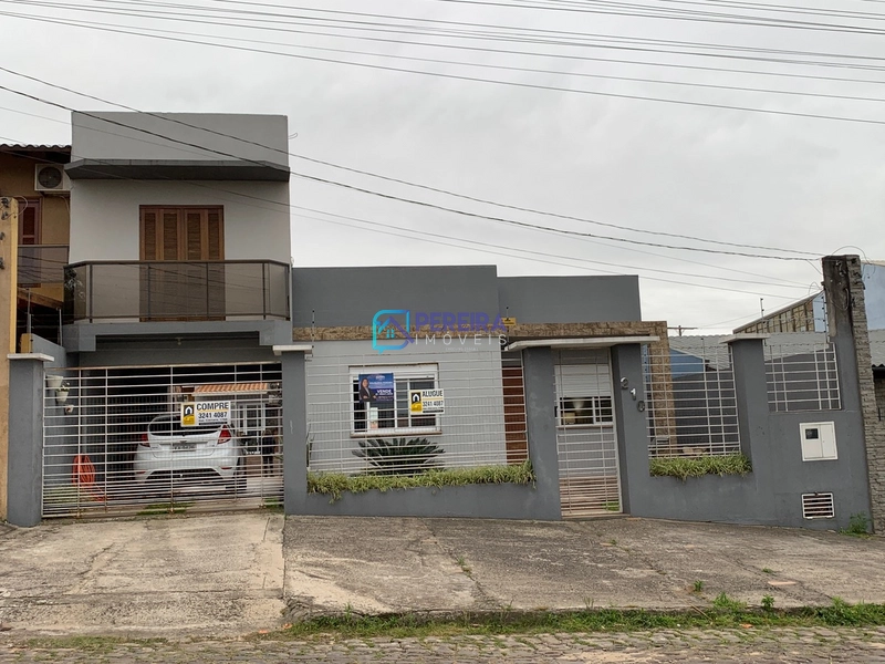 Casa de 03 dormitórios com piscina.: 2ª foto da galeria de imagens do imóvel