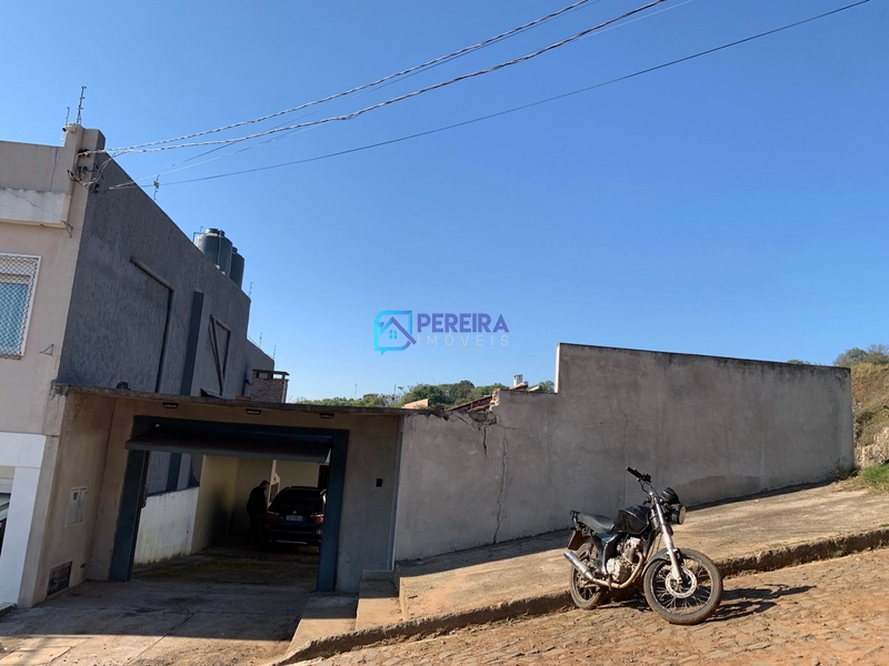 Casa 03 dormitórios no bairro Alphaville.: 1ª foto da galeria de imagens do imóvel