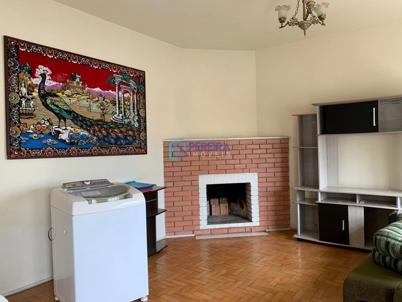 Casa com 05 dormitórios no Centro.: 5ª foto da galeria de imagens do imóvel
