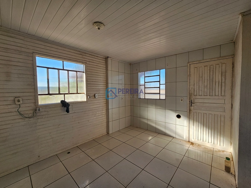 Casa com 02 dormitórios : 7ª foto da galeria de imagens do imóvel