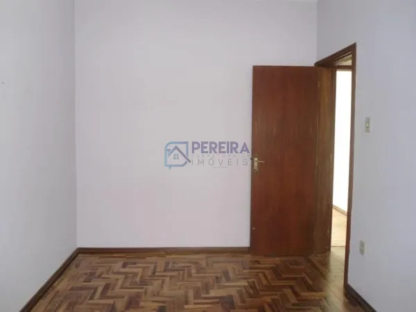 Apartamento no centro histórico de Porto Alegre: 4ª foto da galeria de imagens do imóvel